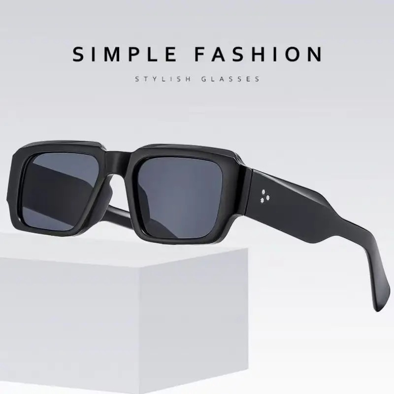 Nuovi occhiali da sole rettang - Designer Sunglasses recensione e prezzo