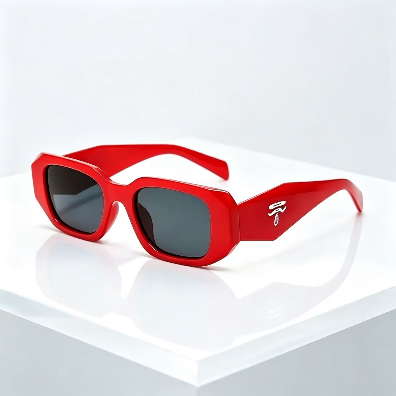 Occhiali da sole vintage quadr - Designer Sunglasses recensione e prezzo